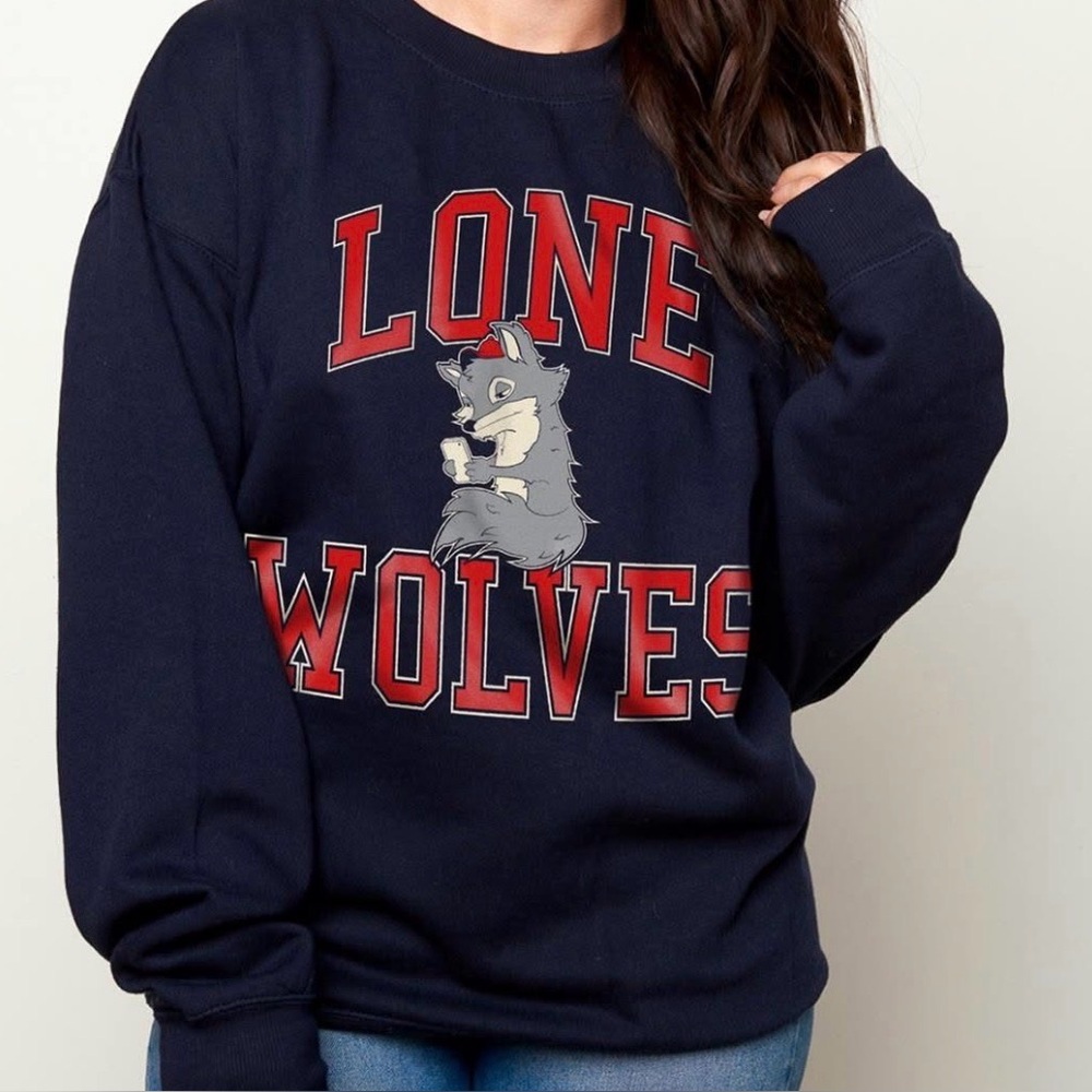 Black Megan Batoon Wolves Graphic Sweatshirt Sz Medium
